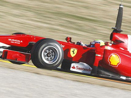 Felipe Massa és az F10